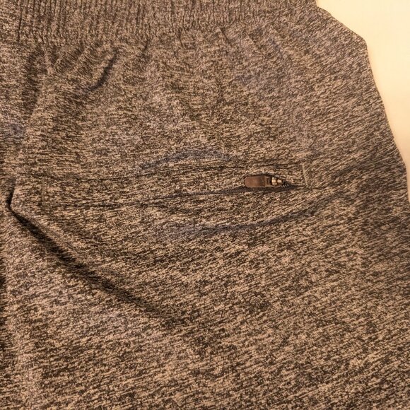 Nike Jordan Men’s Gray Athletic Shorts Size M Elastic Waist Zip Pockets Jumpman - Picture 3 of 8